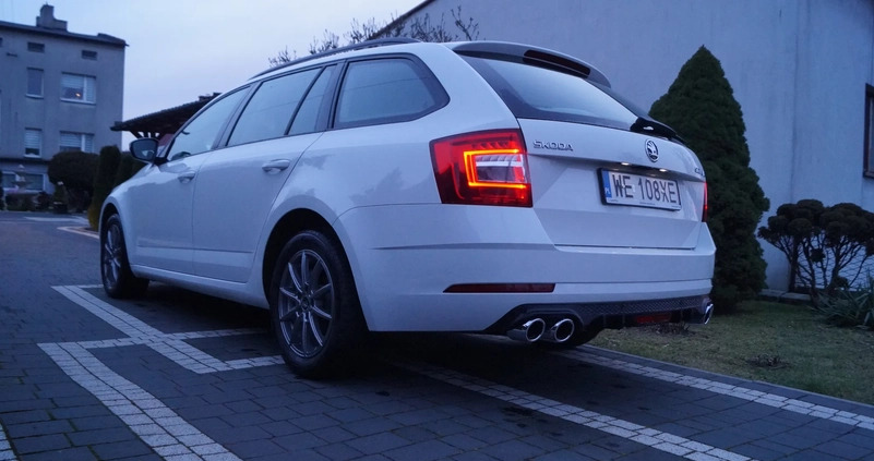 Skoda Octavia cena 44500 przebieg: 172880, rok produkcji 2019 z Sosnowiec małe 781